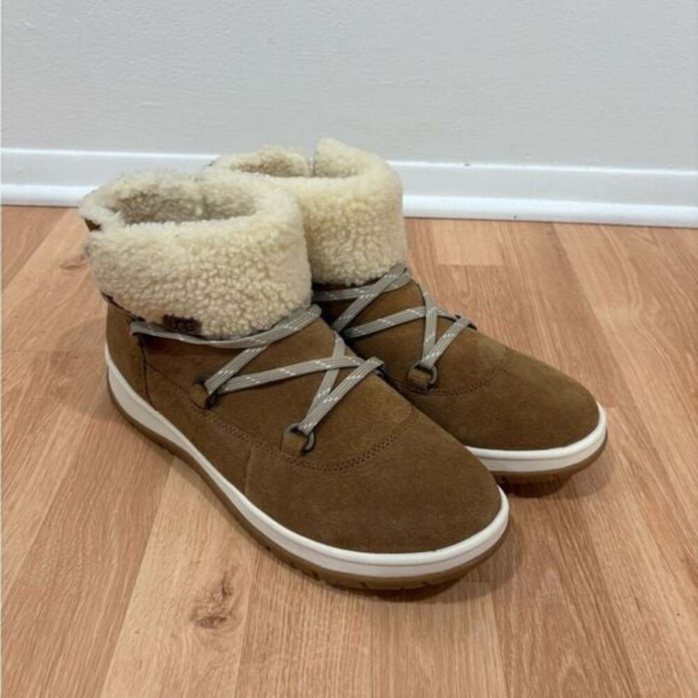 UGG Women's Lakesider Heritage Lace waterproof sneaker boots